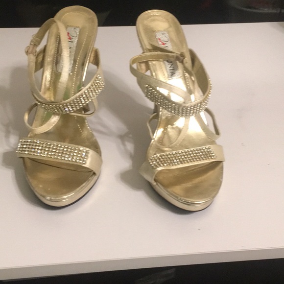 Gold and rhinestone heels - Picture 7 of 8